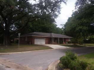 1301 E Hatton St, Pensacola, FL 32503