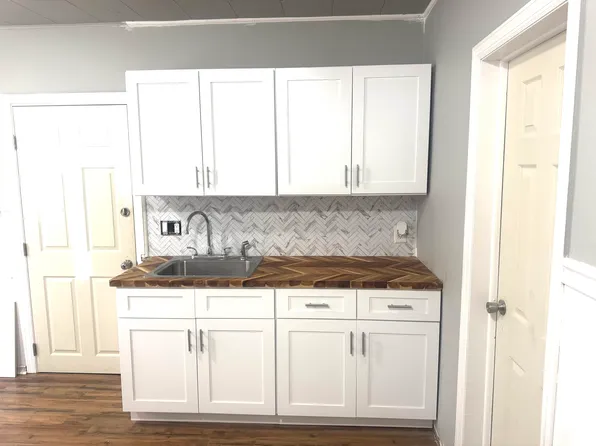 103 Kennedy Boulevard image 3 of 11