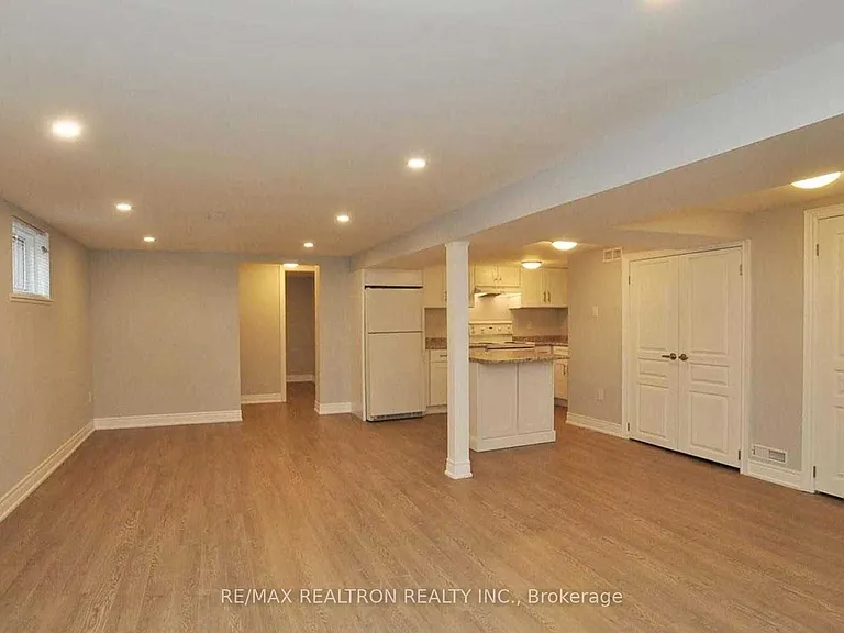 17 Crosland Dr #BASEMENT — Photo 5