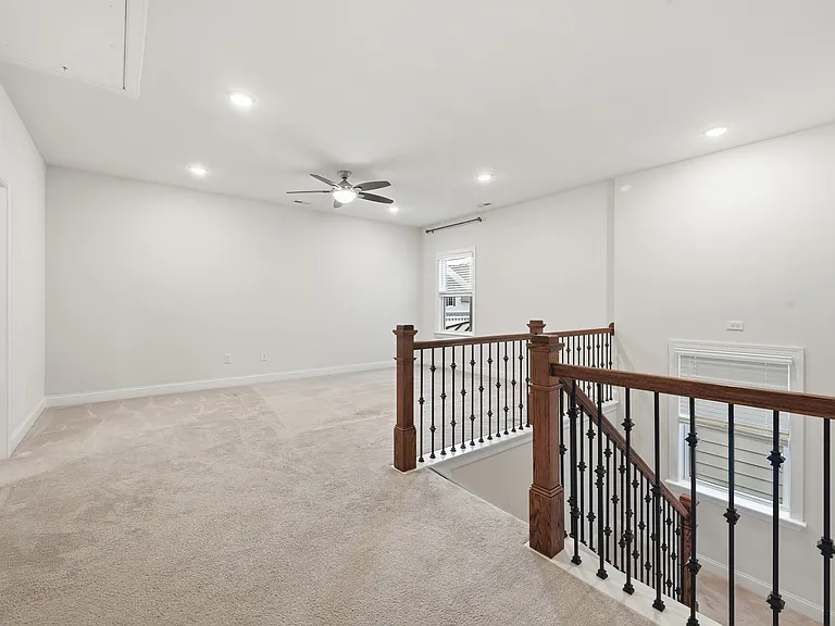 829 Summit Crest Ct — Photo 19