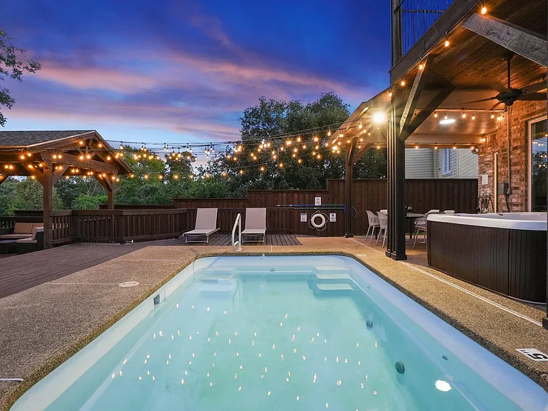 2305 Clearview Ct — Photo 42