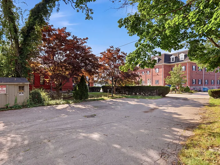 1110 Washington St — Photo 41