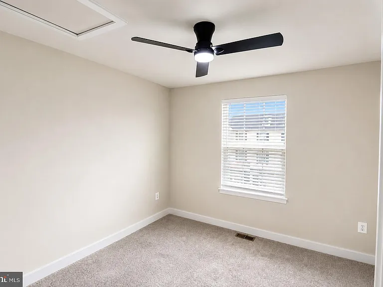 340 Paca Gardens Ln — Photo 41