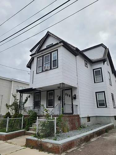 17 Stearns St #B Photo 1 17 Stearns St #B Photo 1