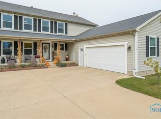 1126 Tricia Ct, Perrysburg, OH 43551