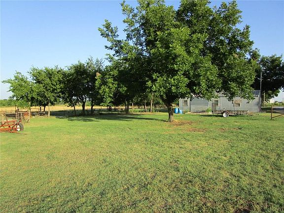 5th image of 2445 County Road 300