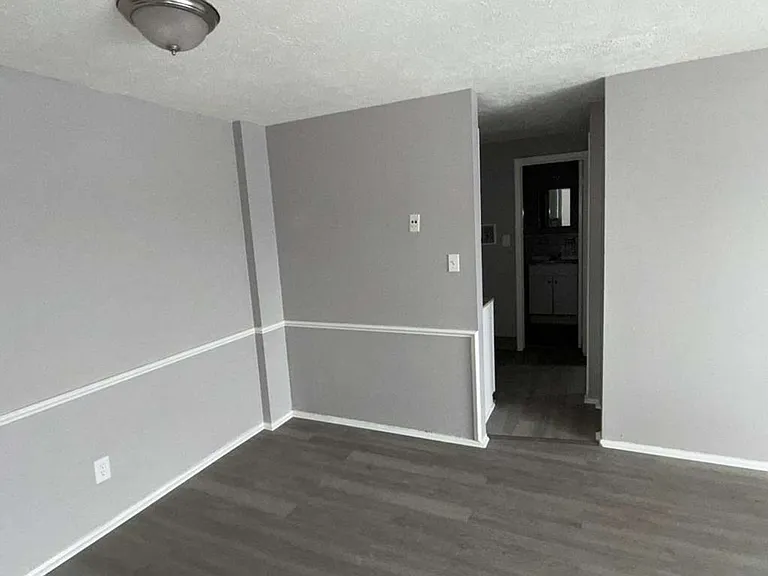 13420 Euclid Ave — Photo 50