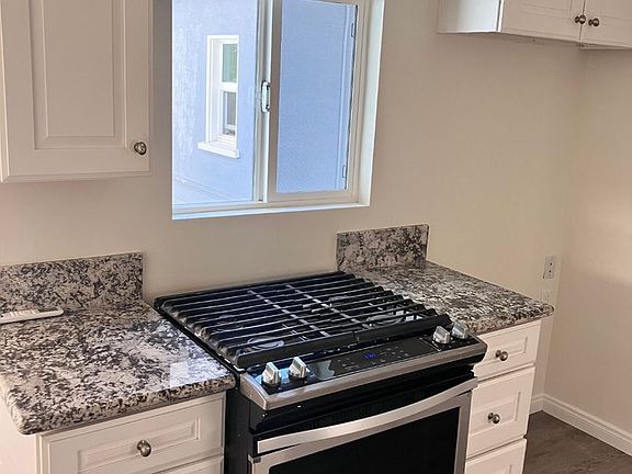 5th image of 303 Alabama St #1/2