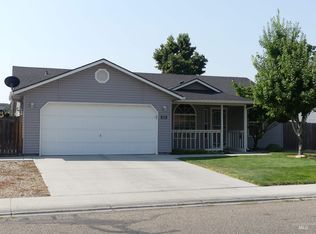 215 School Ave, Nampa, ID 83686