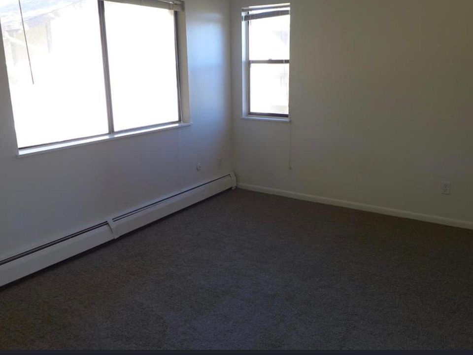 2nd image of 3545 Arthur Ct