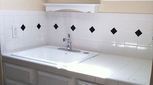 5th image of 330 Waverley St Ste 2