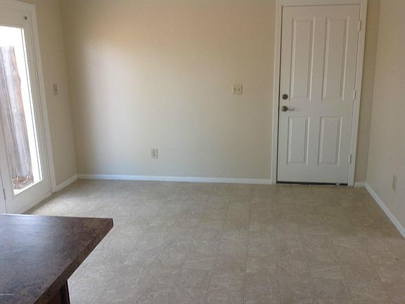 4th image of 4050 E Saint Catherine Ave