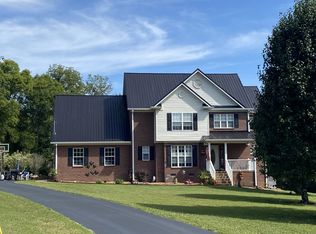 1109 Stonehenge Ct, Columbia, TN 38401