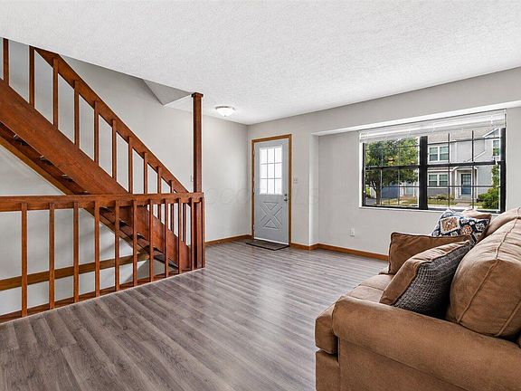 5th image of 921 Noddymill Ln E #35E
