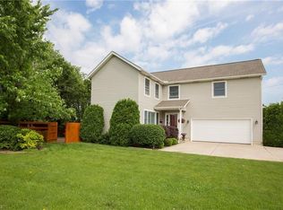 19325 Homeway Rd, Cleveland, OH 44135