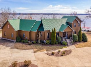 60 Lakeside Estates Rd, Springville, TN 38256