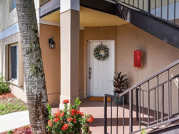 2nd image of 815 W Boynton Beach Blvd APT 4101