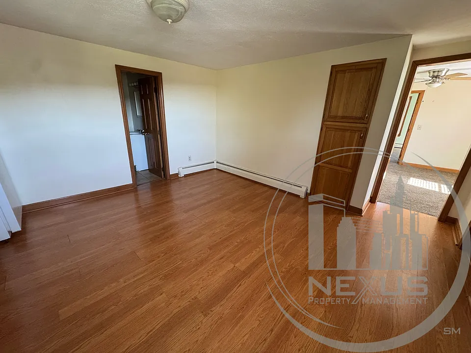 8-10 Bond St #10B