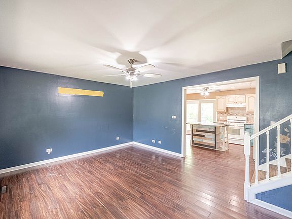 2nd image of 1716 Parklane Ave