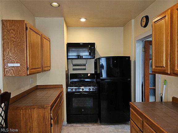 5th image of 1312 W 108th St