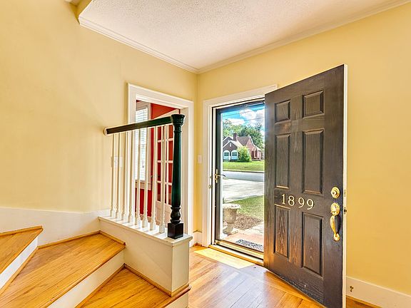 5th image of 1899 Carolina Ave