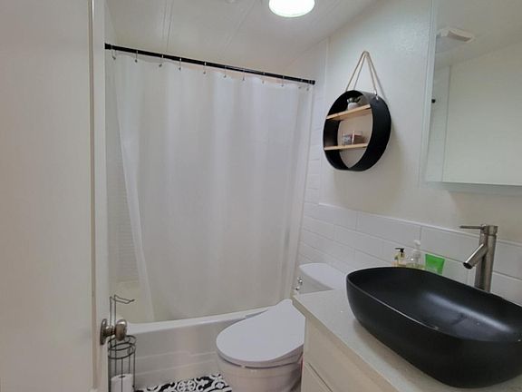 5th image of 299-510 Saddlebrook Dr #299