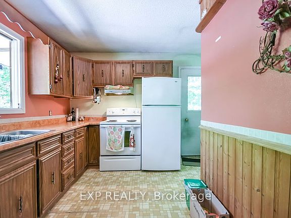 4th image of 915 Vindin St