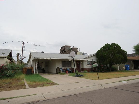 2nd image of 1024 E Las Palmaritas Dr