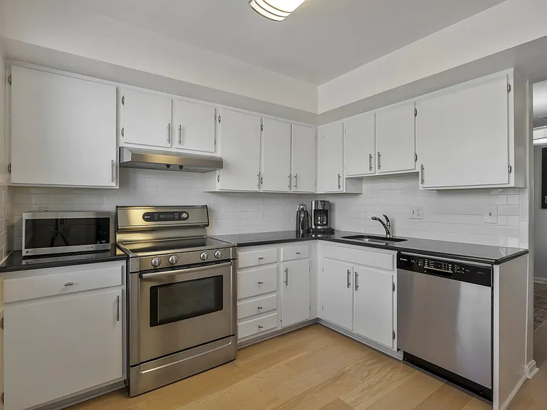 1417 Oronoco St #26 — Photo 10