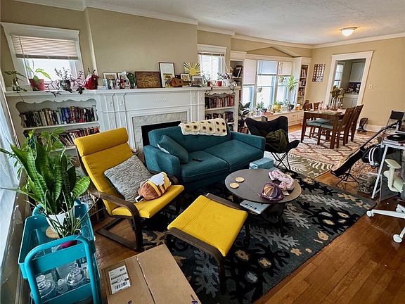 3rd image of 2631 Hampshire Rd