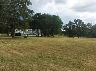 88 J McHugh Dr, Lockhart, TX 78644