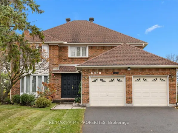 6038 Vineyard Dr, Ottawa, ON K1C 2M5