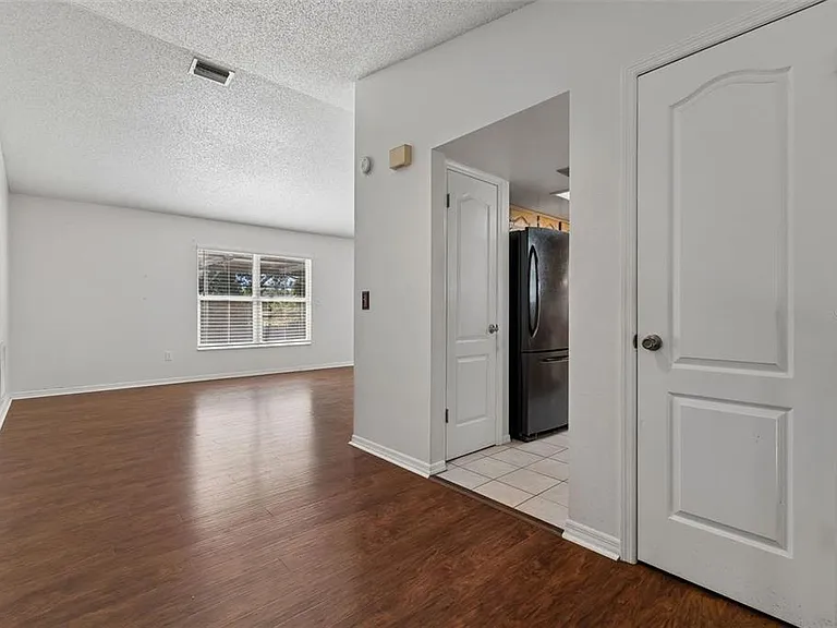2620 Giant Pl — Photo 5