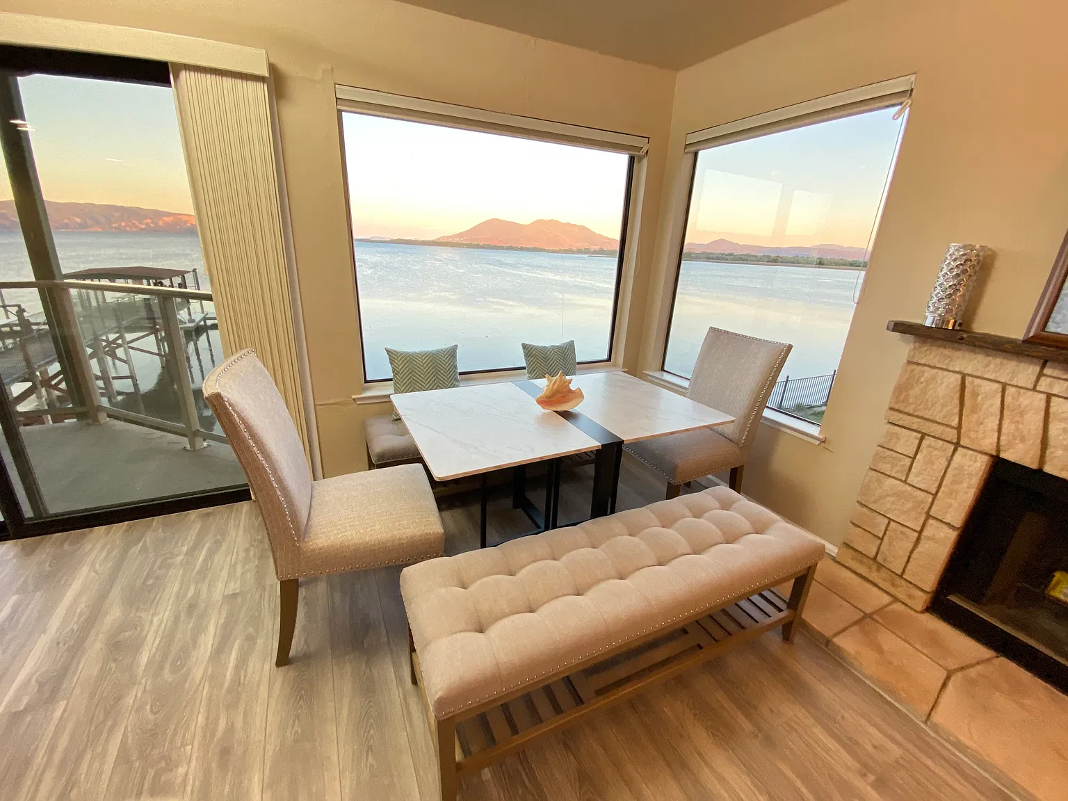 2 bed, 1116 sqft, $2,195 — Photo 3