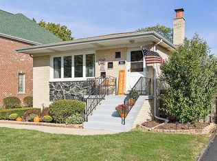561 W Crockett Ave, Elmhurst, IL