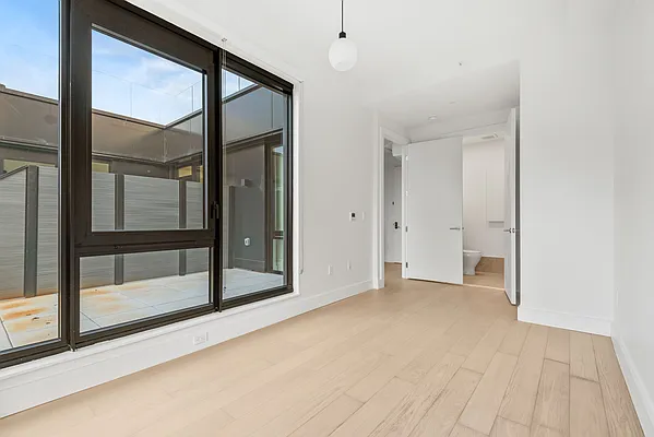 Rented by Nooklyn NYC LLC | media 25