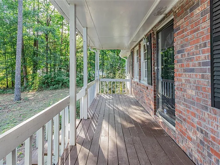 850 Red Barn Rd — Photo 3