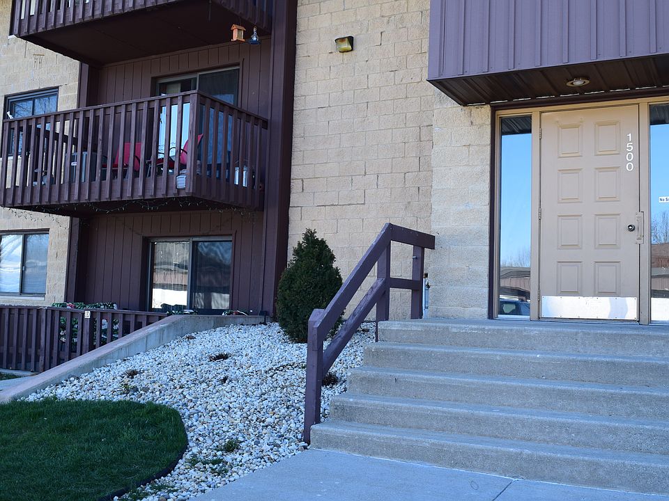 Exterior Entrance 