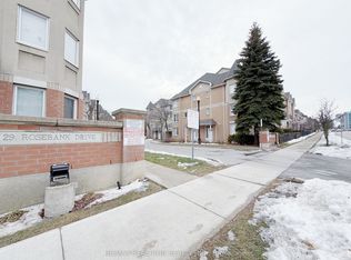 29 Rosebank Dr #201, Toronto, ON M1B 5Y7