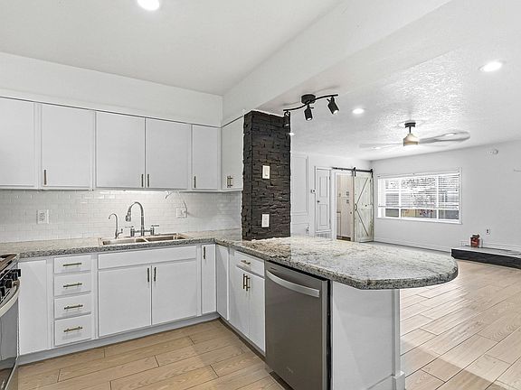 5th image of 513 Cardon St