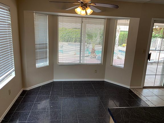 5th image of 3944 E Grove Ave