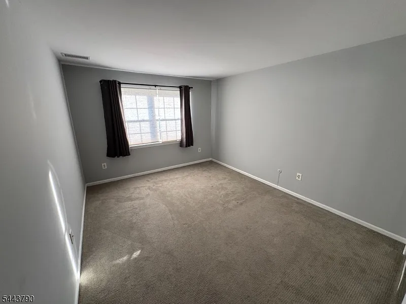 1 bed, 1.0 bath, $2,100 — Photo 3