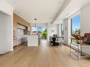 276 Lanor Ave #3, Toronto, ON M8W2P9