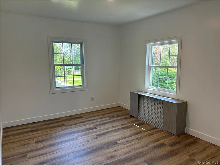 346 Meadow Ave — Photo 12