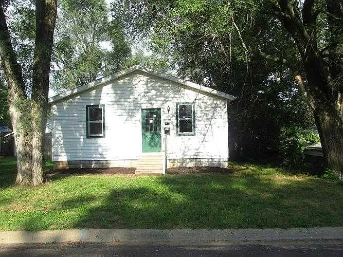 1414 S 12th St photo 1