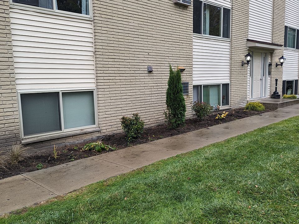 1st image of 1875 Michigan Ave APT B5