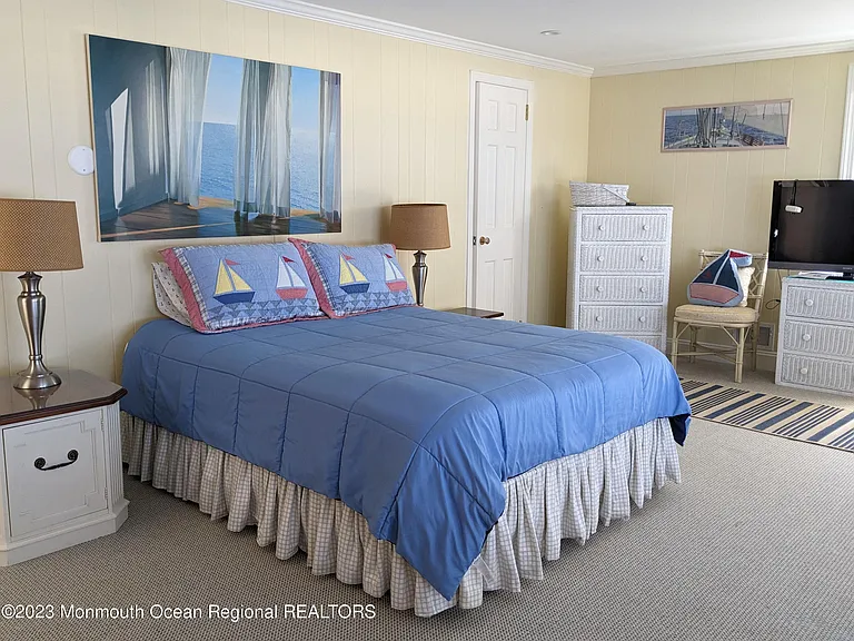 127 Curtis Point Dr — Photo 23