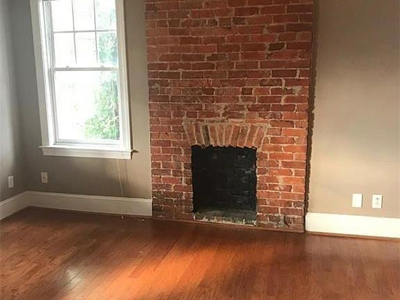 3rd image of 3710 Colley Ave Unit C