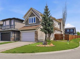 4 N Panton Rd NW, Calgary, AB T3K 0X7