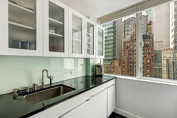 Rented by Compass | media 21